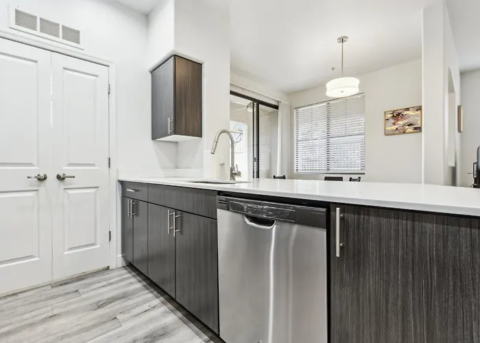 Apartment Cozysuites By The Stadium With Pool 28 Glendale