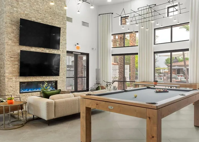 Cozysuites By The Stadium With Pool 28