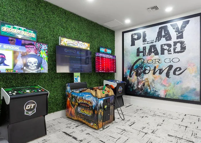 Cozysuites By The Stadium With Pool 28 Apartment Glendale